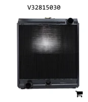 AGCO V32815030 Радиатор с крышкой